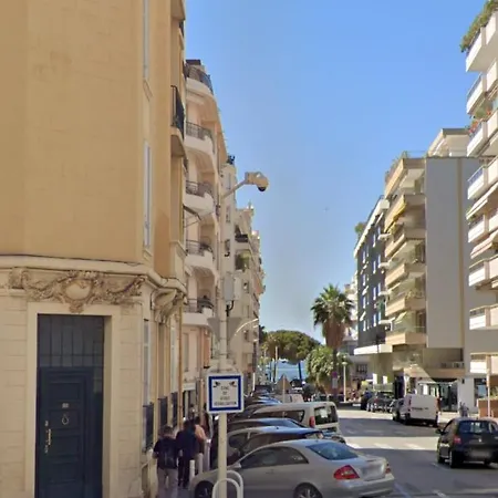 Au Bord De La Croisette Cannes